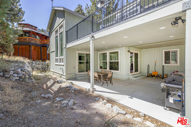 1712 Woodland Drive, Pine Mountain Club CA: https://media.crmls.org/mediaz/8adaa2f9-964a-4808-9bfa-94707a1a12ba.jpg