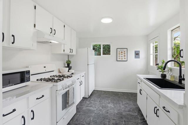 1183 Yosemite Avenue, San Jose CA: https://media.crmls.org/mediaz/8adc6503-3768-4650-a051-97fa084bbed0.jpg