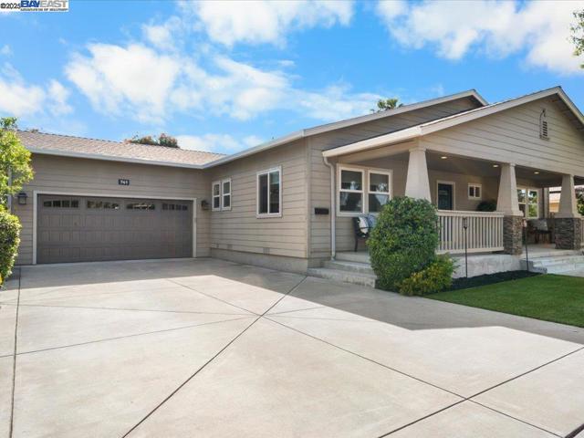 741 N N St, Livermore CA: https://media.crmls.org/mediaz/8adc79a9-7525-44cf-b65f-55251e5be5e7.jpg