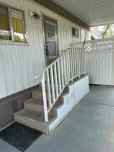 6 Cholla Lane, Palm Desert CA: https://media.crmls.org/mediaz/8adc9d5e-ca2b-48a0-99cc-d22fcc29b321.jpg
