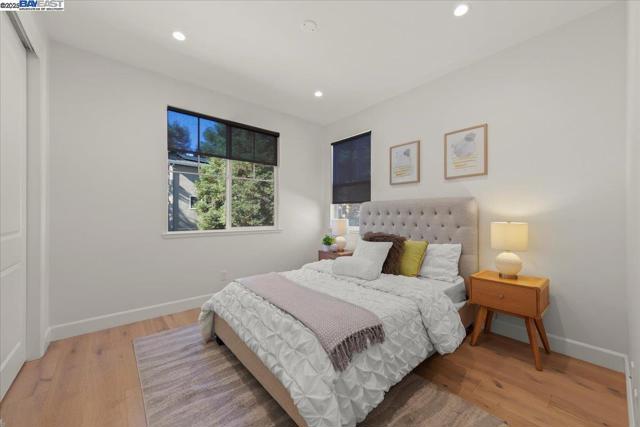 379 Felipe Cmn, Fremont CA: https://media.crmls.org/mediaz/8add7ffc-2430-45c1-8976-0b315bfe4d03.jpg