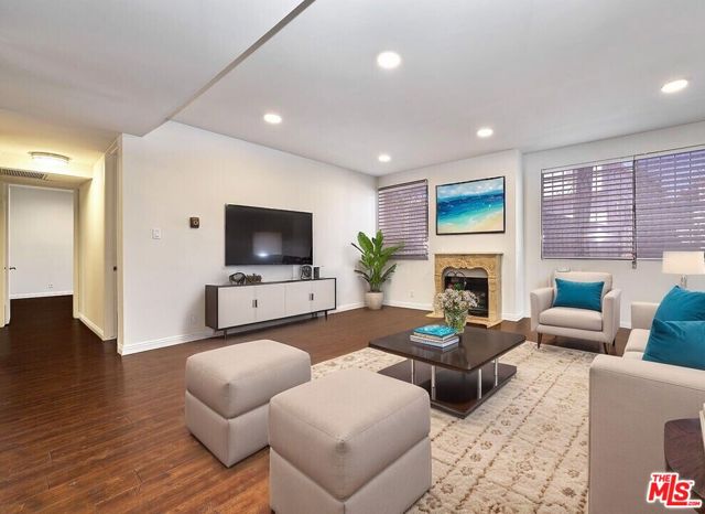 3315 Griffith Park Boulevard, Los Angeles CA: https://media.crmls.org/mediaz/8ade04a9-8f5b-4cbb-b915-437a189db728.jpg