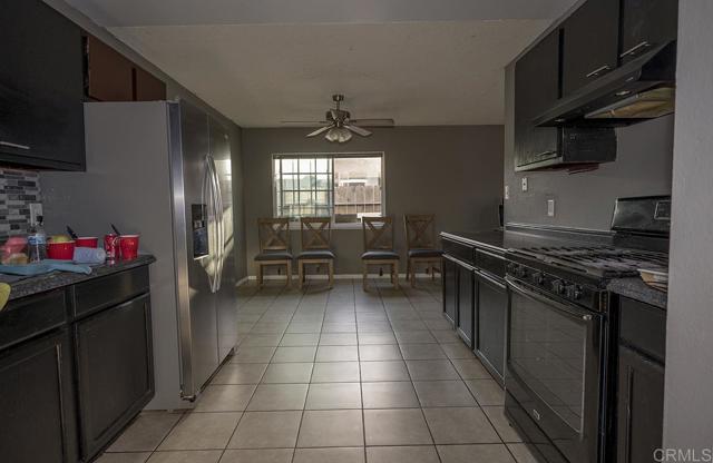 Detail Gallery Image 6 of 15 For 4832 Tacayme Dr, Oceanside,  CA 92057 - 3 Beds | 2 Baths