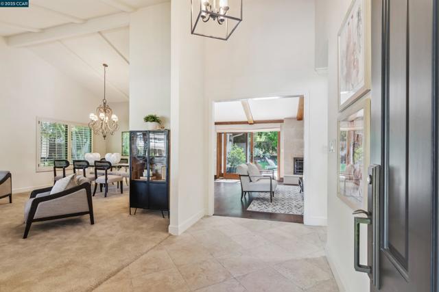 924 Cheyenne Dr, Walnut Creek CA: https://media.crmls.org/mediaz/8ade9db6-8408-45ea-8b1d-2cc78be6ecfd.jpg