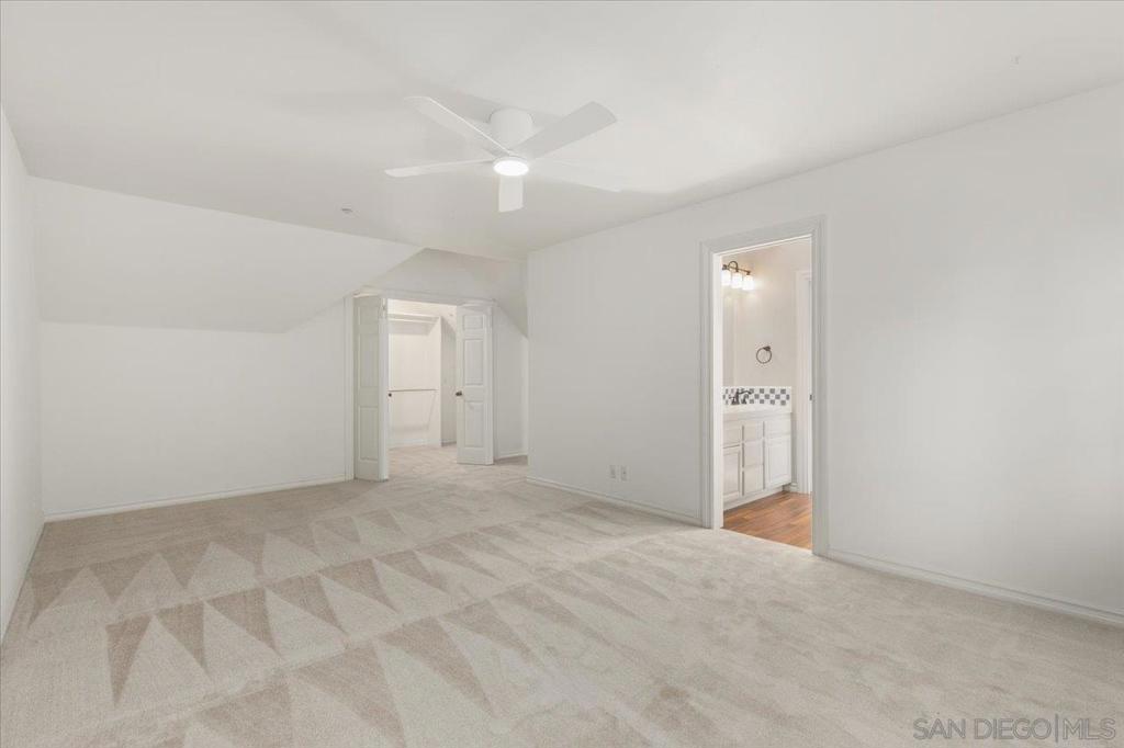 MLS #250037042SD image #25