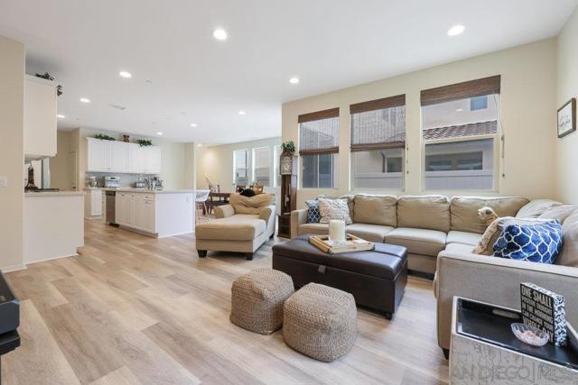 712 Gemstone Dr, San Marcos CA: https://media.crmls.org/mediaz/8adf01c6-848a-40ec-b9ad-d8e17c742b89.jpg