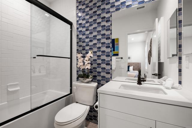 107 Starbright, Irvine CA: https://media.crmls.org/mediaz/8adf38be-7fe4-4e52-8ac3-c3015f3a5104.jpg