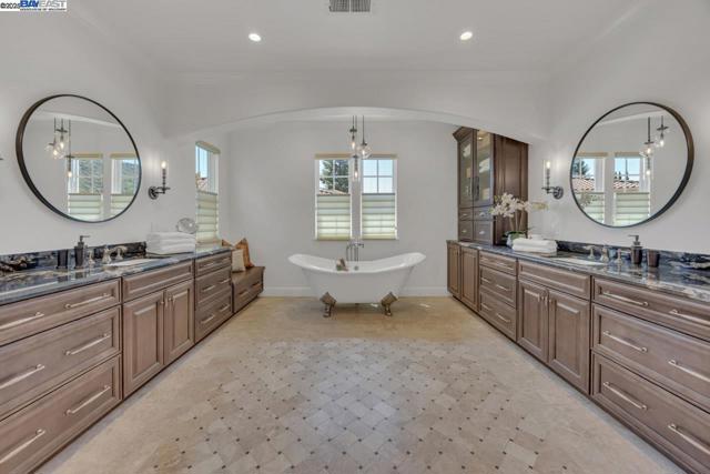 Image 33 of 57 For 7193 Rosecliff Ct