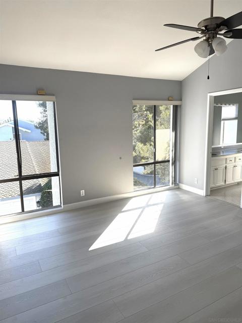 3338 Caminito Vasto, La Jolla CA: https://media.crmls.org/mediaz/8ae2b0a2-07c9-4149-ae29-8c984ea74964.jpg