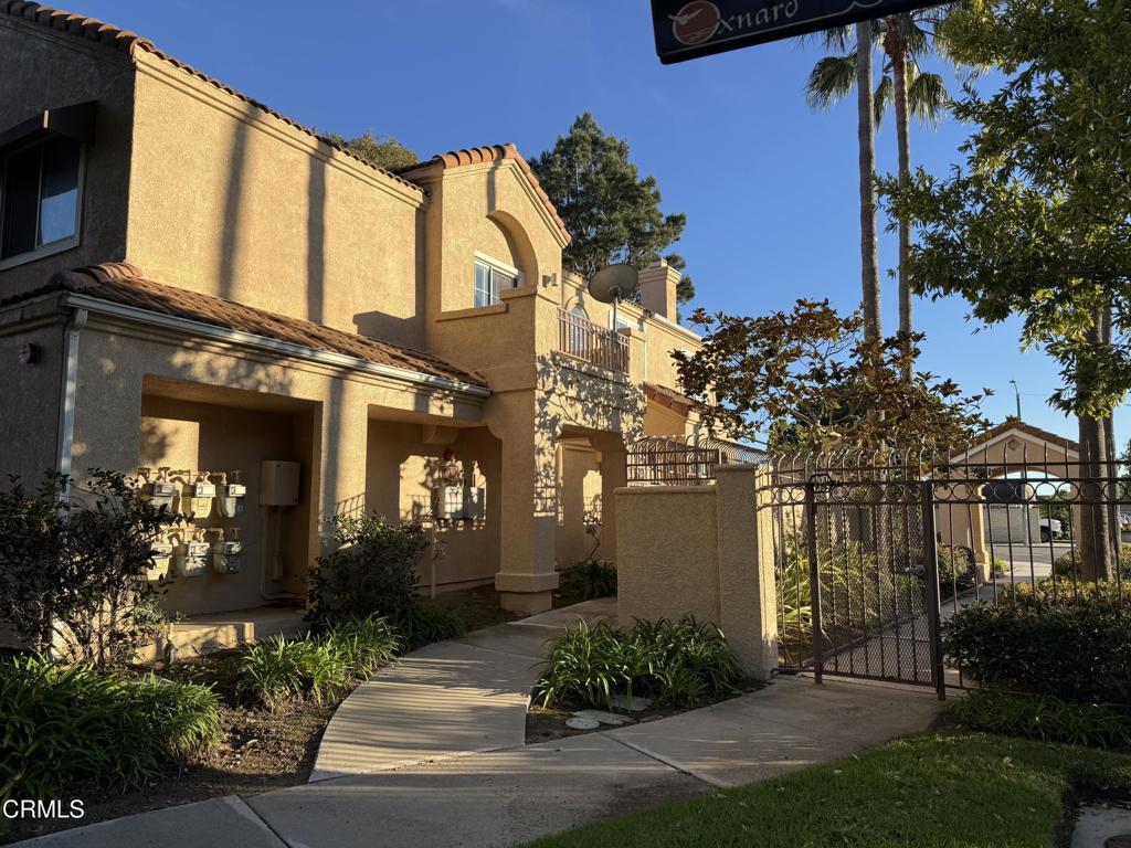1174 Oyster Place #15