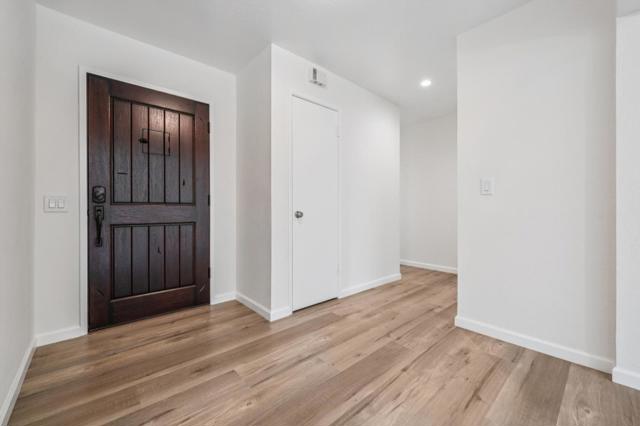 700 Gull Avenue, Foster City CA: https://media.crmls.org/mediaz/8ae4276e-ec2a-4684-80dc-414741434504.jpg