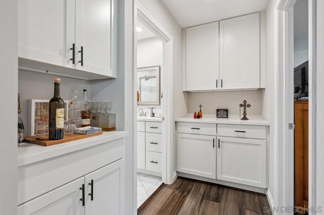 17839 Valle De Lobo, Poway CA: https://media.crmls.org/mediaz/8ae42fef-bb8f-4d71-9753-3ae6686438f9.jpg