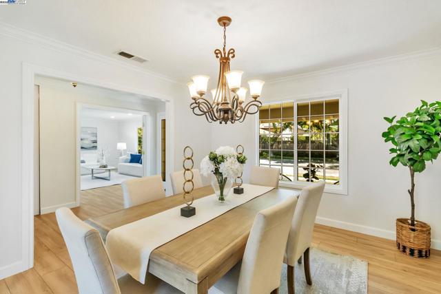 4666 Shearwater Rd, Pleasanton CA: https://media.crmls.org/mediaz/8ae4fdcf-7579-46ca-a320-c60d4a373ead.jpg
