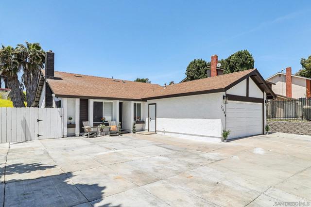 2044 Siegle Dr, Lemon Grove CA: https://media.crmls.org/mediaz/8ae5ab53-1f1f-4f63-a787-266610fa4a08.jpg