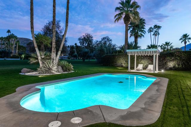 2622 S Calle Palo Fierro, Palm Springs CA: https://media.crmls.org/mediaz/8ae799e5-d300-46a4-ba82-e5f540a508ac.jpg