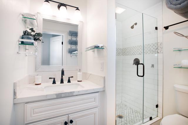 Detail Gallery Image 10 of 21 For 1295 Essex St, San Diego,  CA 92103 - 2 Beds | 1 Baths