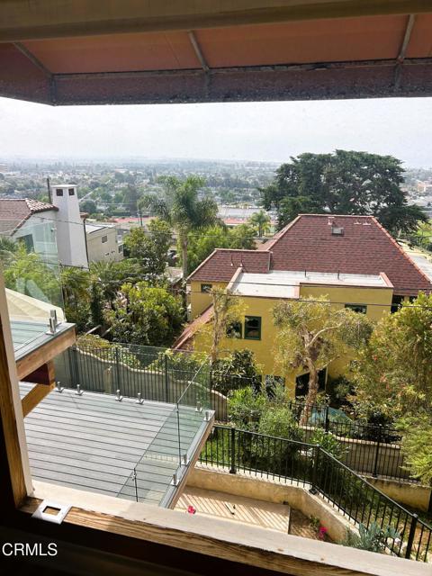 Detail Gallery Image 15 of 25 For 2346 Sunset Dr, Ventura,  CA 93001 - 3 Beds | 2 Baths