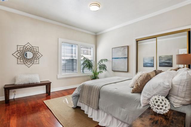 3241 Davis Street, Oakland CA: https://media.crmls.org/mediaz/8aec07ce-01ec-434b-ade9-6add1ab32556.jpg