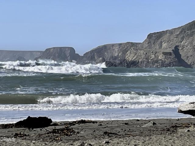 29331 Albion Ridge Road, Albion CA: https://media.crmls.org/mediaz/8aec24b3-b1d8-4714-af21-2e374b6cfded.jpg