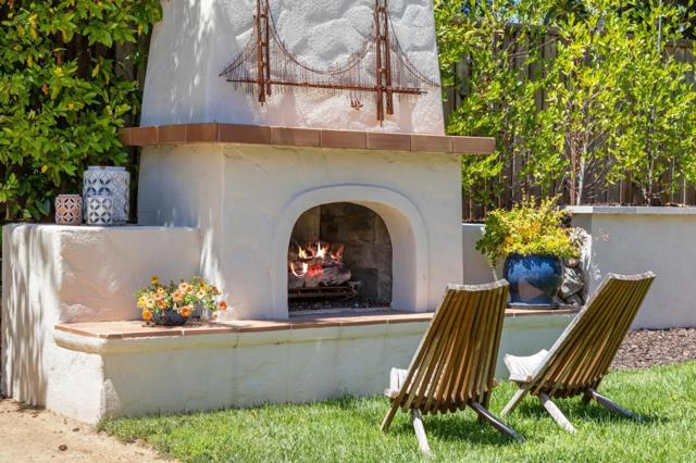 20 Mariposa Avenue, Los Gatos CA: https://media.crmls.org/mediaz/8aed3add-0b02-46bf-a7e8-49a240659f90.jpg