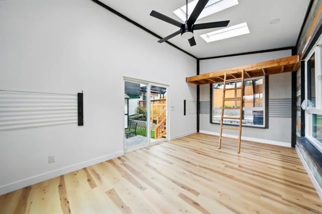 Detail Gallery Image 22 of 44 For 4848 54th St, San Diego,  CA 92115 - 6 Beds | 3 Baths