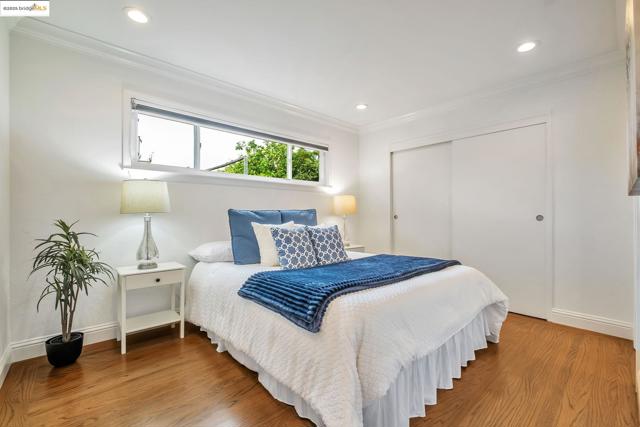669 Minerva St, Hayward CA: https://media.crmls.org/mediaz/8aee2732-cb7e-4c37-8872-2b277d3fa4c1.jpg