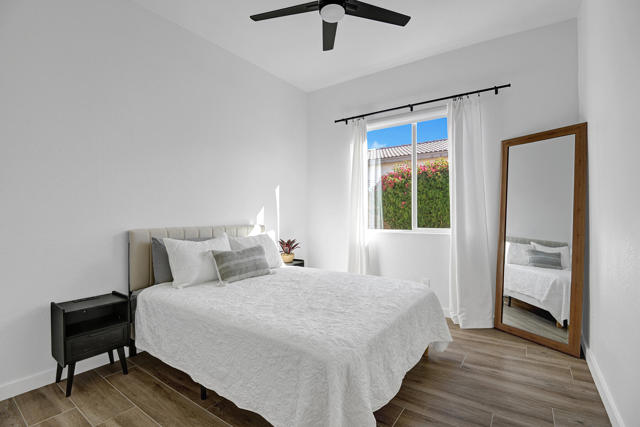 Image 20 of 40 For 43179 Corte Del Oro
