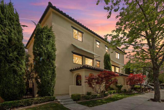 427 Willow Glen Way, San Jose CA: https://media.crmls.org/mediaz/8aeff02e-2c9a-4459-a65e-ec6349bf85f8.jpg