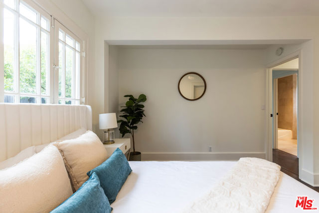 719 N Gardner Street, Los Angeles CA: https://media.crmls.org/mediaz/8af0029e-f86a-4c15-a265-22997b4fc8b9.jpg