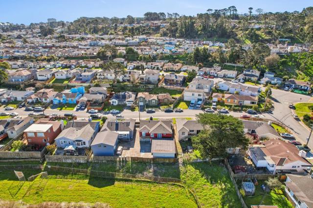 768 Stewart Avenue, Daly City CA: https://media.crmls.org/mediaz/8af0c4f5-d15d-4b55-aa77-799622126813.jpg