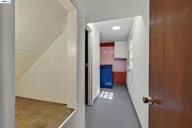 Image 38 of 47 For 15126 Andover St