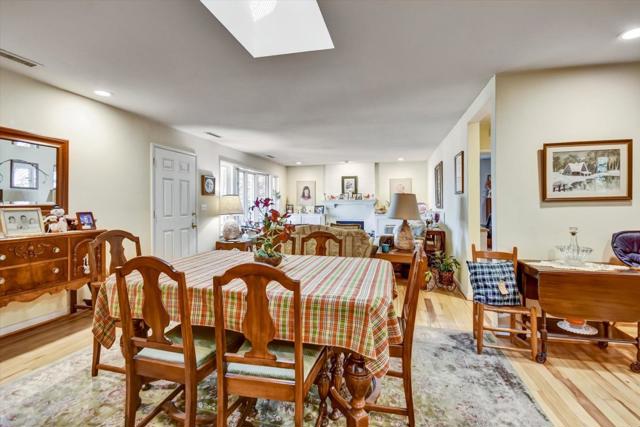 255 Nimitz Avenue, Redwood City CA: https://media.crmls.org/mediaz/8af1df93-13e2-42f2-bbba-ffd5cff1d177.jpg