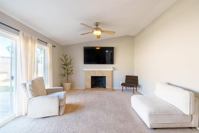 Detail Gallery Image 1 of 1 For 2133 Manchester Ave, Escondido,  CA 92027 - 3 Beds | 2 Baths