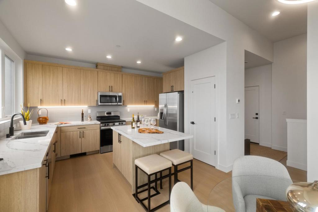 803 Fassler Avenue #2