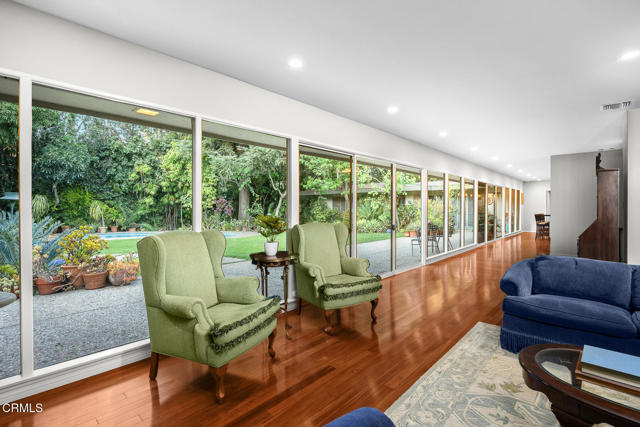 Detail Gallery Image 12 of 63 For 505 Orange Grove Cir, Pasadena,  CA 91105 - 4 Beds | 3/1 Baths