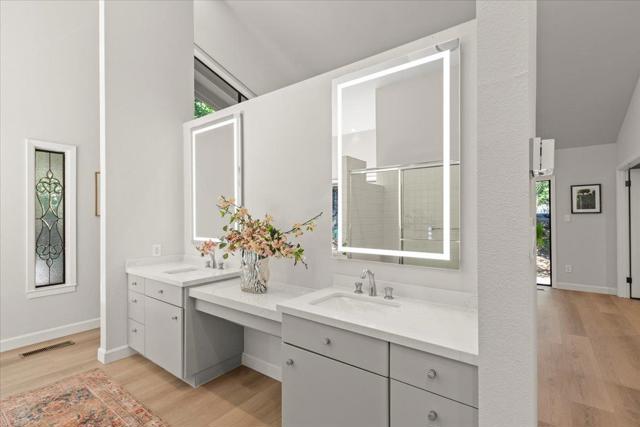 28140 Story Hill Lane, Los Altos Hills CA: https://media.crmls.org/mediaz/8af469dc-2e33-49e1-835c-4fe144de8d0f.jpg