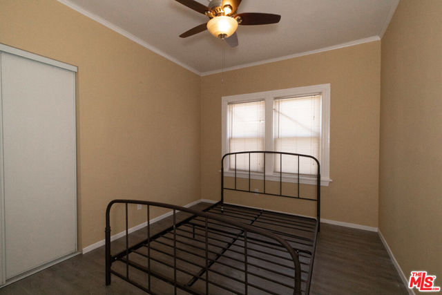 5700 Cimarron Street, Los Angeles CA: https://media.crmls.org/mediaz/8af54e69-c423-4ffa-87ae-ef0cac47692d.jpg
