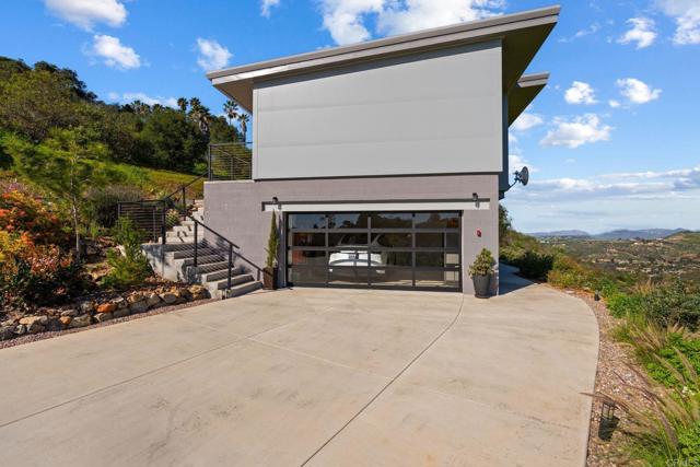 Detail Gallery Image 53 of 75 For 6937 Kellyn Ln, Vista,  CA 92084 - 4 Beds | 4/1 Baths