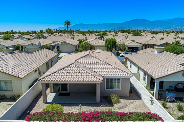 80208 Avd Linda Vista, Indio CA: https://media.crmls.org/mediaz/8af645b2-ab4c-4d64-8c71-422673739bf3.jpg