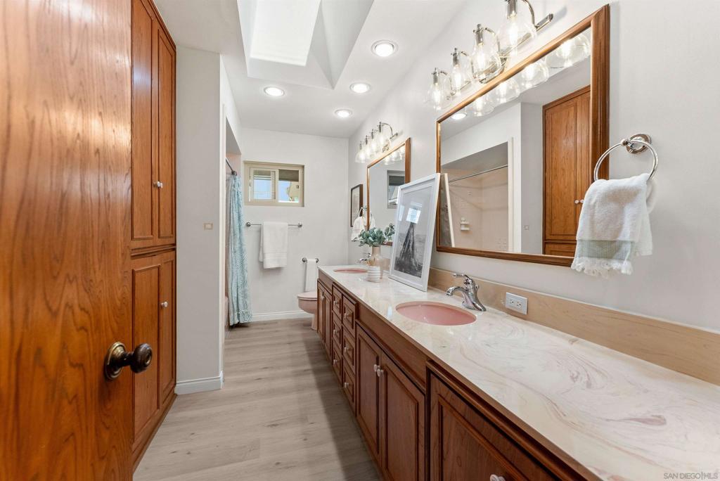 MLS #250043093SD image #29