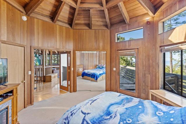 200 S Ranch Road, Pescadero CA: https://media.crmls.org/mediaz/8af67a6a-26a7-4f44-8d34-219ea3ddaa1a.jpg