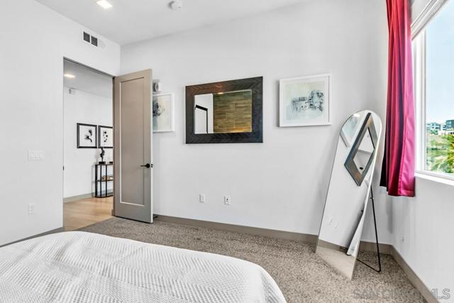 2460 Community Lane, San Diego CA: https://media.crmls.org/mediaz/8af819ac-6ecc-45c4-8995-990f35cf4367.jpg