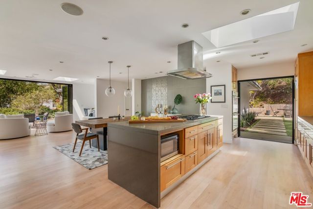 874 N Norman Place, Los Angeles CA: https://media.crmls.org/mediaz/8af82c75-e9d9-407a-959a-ea8a13192ae3.jpg