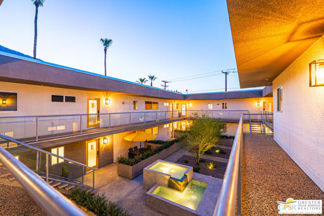 588 E San Lorenzo Road #204, Palm Springs, CA 92264