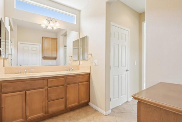 81772 Rustic Canyon Drive, La Quinta CA: https://media.crmls.org/mediaz/8af9d763-89f7-4b13-a582-873ebe84a698.jpg