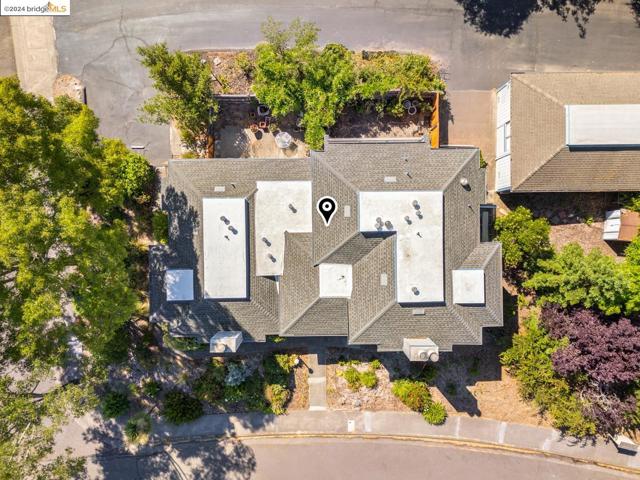 Image 16 of 20 For 2332 Tachevah Dr