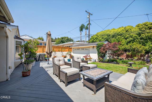 332 Carol Drive, Ventura CA: https://media.crmls.org/mediaz/8afb9cc0-22d1-45ec-b625-102ff65953f3.jpg