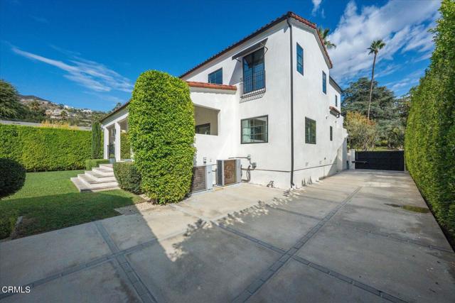 Detail Gallery Image 64 of 76 For 1329 Campbell St, Glendale,  CA 91207 - 4 Beds | 6 Baths