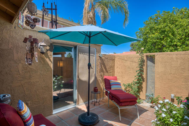 82208 Cochran Drive, Indio CA: https://media.crmls.org/mediaz/8afbf996-be80-4fca-a6ad-cc3aba65ef18.jpg