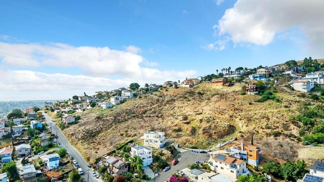 Image 3 of 7 For 1504 La Presa Avenue